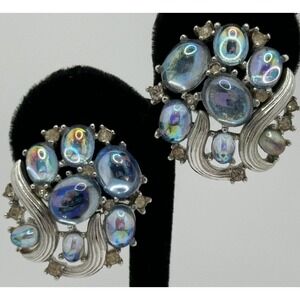 Vintage Crown Trifari Reflection Jewels of Fantasy Cabochon Clip On Earrings